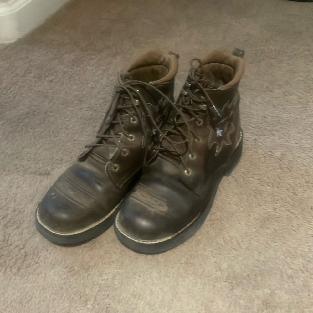 Ariat Boots 7